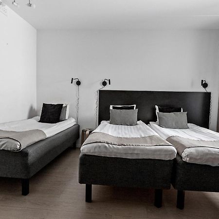Forenom Hotel Flemingsberg - 10Min From Aelvsjoe Huddinge Extérieur photo