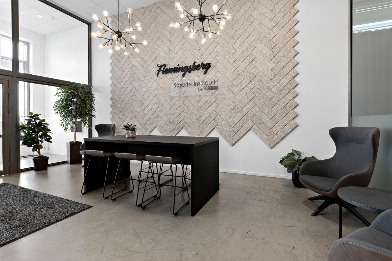 Forenom Hotel Flemingsberg - 10Min From Aelvsjoe Huddinge Extérieur photo