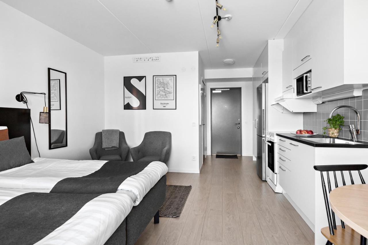 Forenom Hotel Flemingsberg - 10Min From Aelvsjoe Huddinge Chambre photo