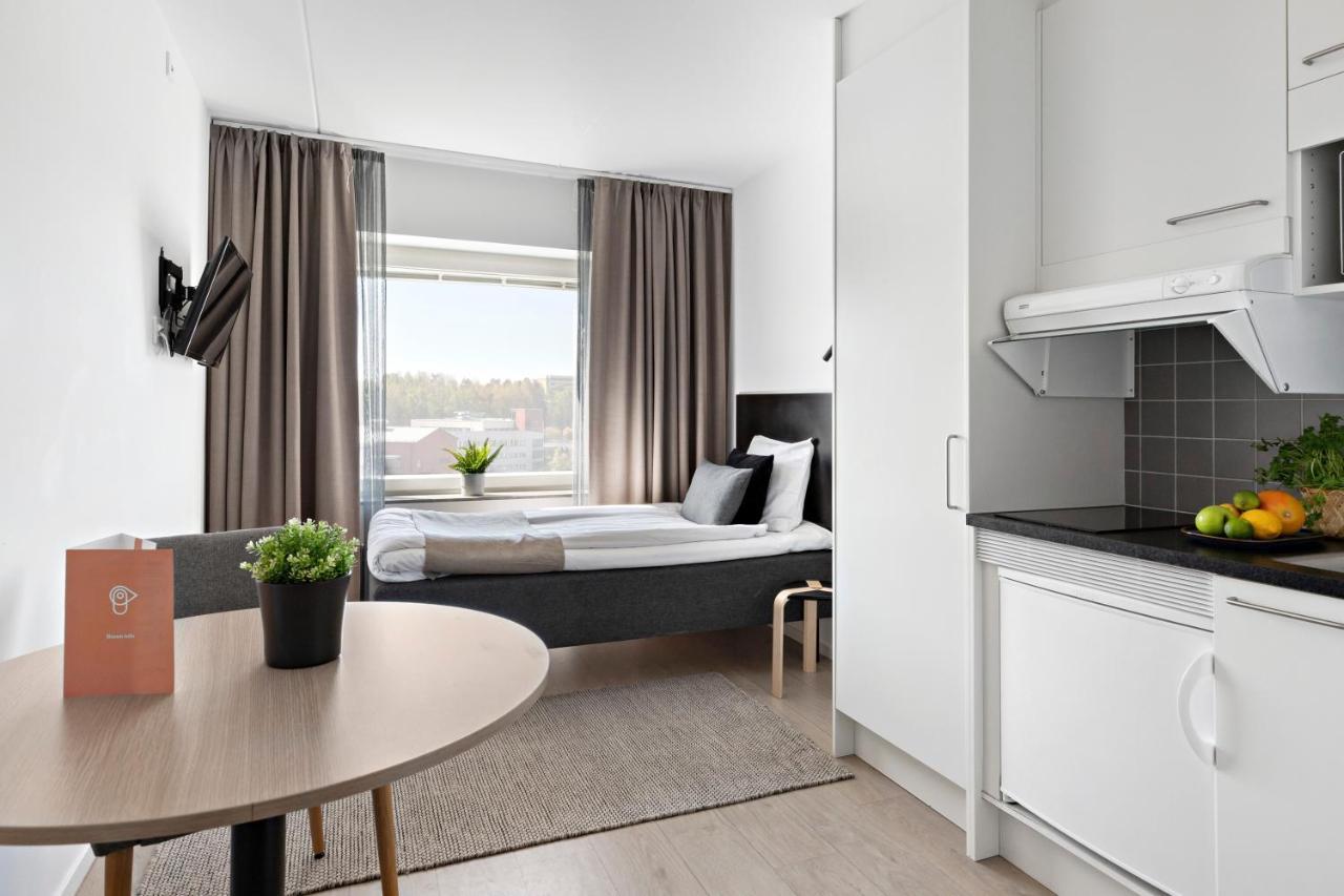 Forenom Hotel Flemingsberg - 10Min From Aelvsjoe Huddinge Extérieur photo