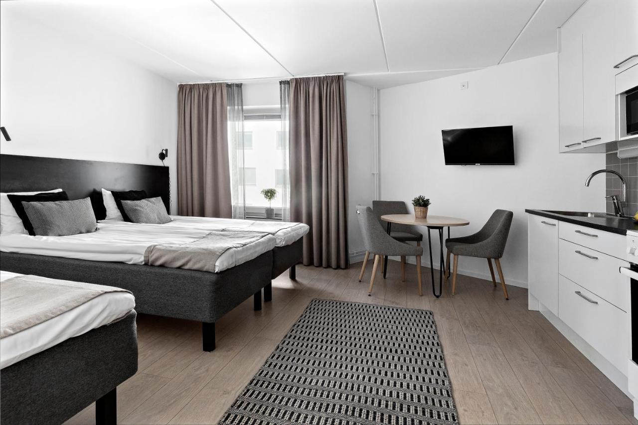 Forenom Hotel Flemingsberg - 10Min From Aelvsjoe Huddinge Chambre photo