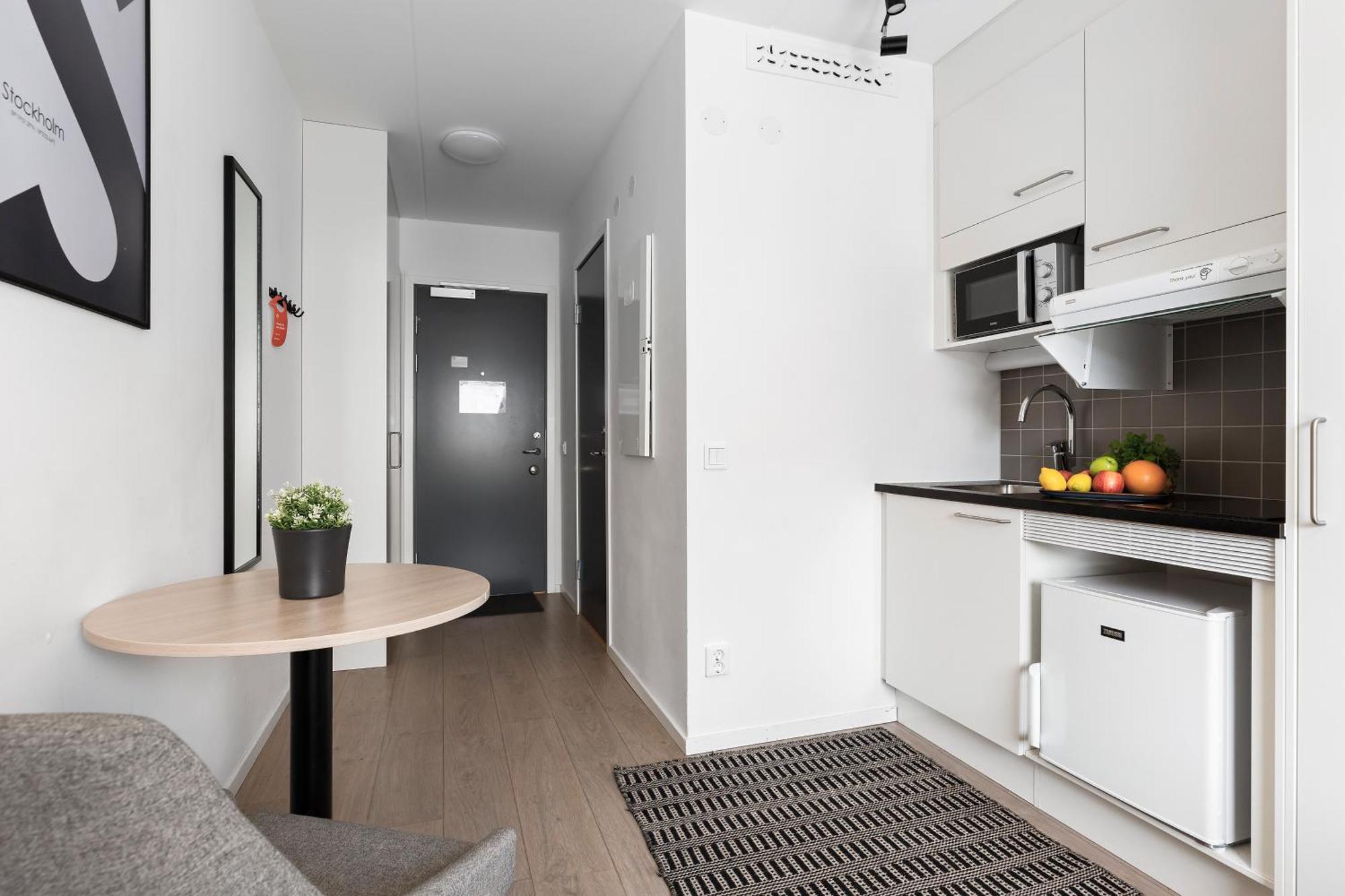 Forenom Hotel Flemingsberg - 10Min From Aelvsjoe Huddinge Chambre photo