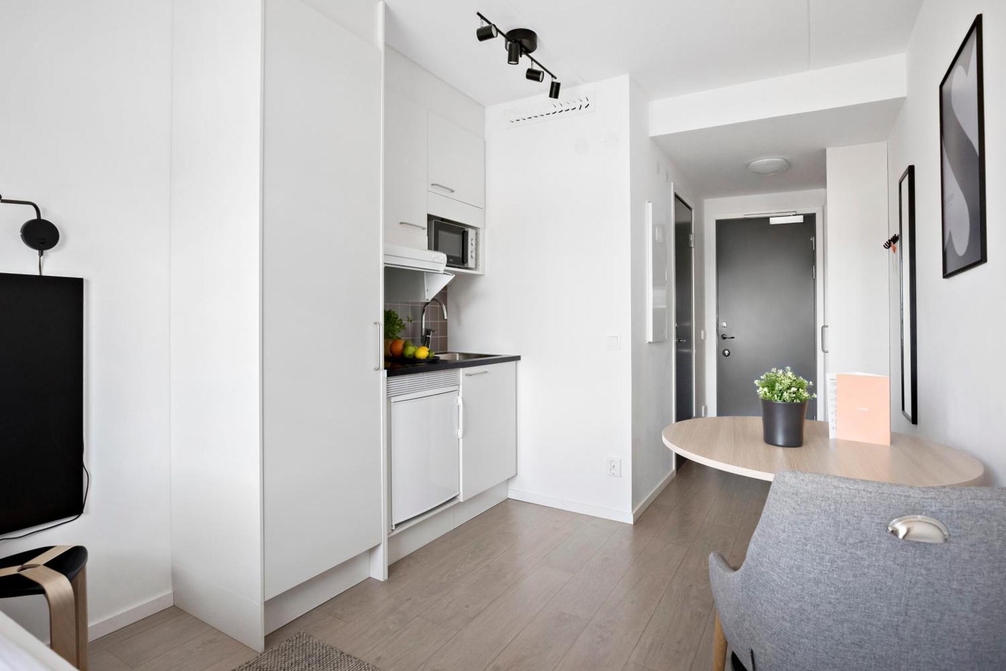 Forenom Hotel Flemingsberg - 10Min From Aelvsjoe Huddinge Chambre photo
